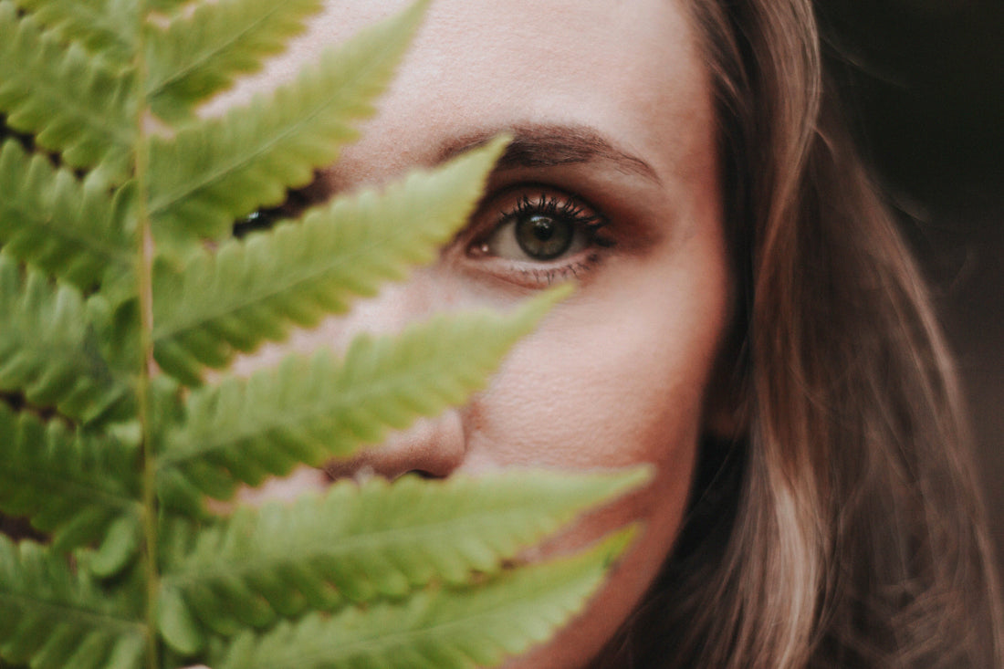 6 Tips to Delay Skin Ageing Around Your Eyes